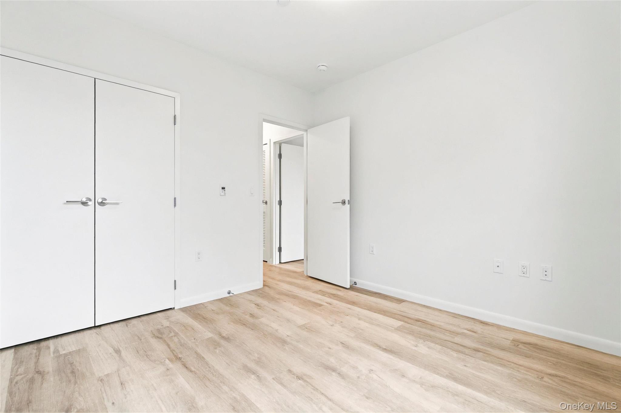 1731 Lacombe Avenue, Unit 3A Bronx, NY 10473 - Photo 24 of 29 a view of an empty room