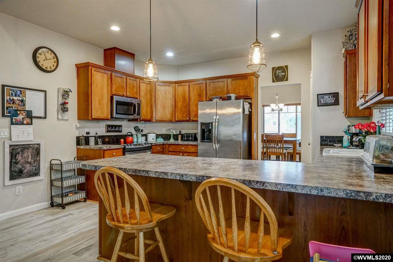 915 Salamander Road Southeast Jefferson, OR 97352 - Photo 10 of 33 Gallery Image 10