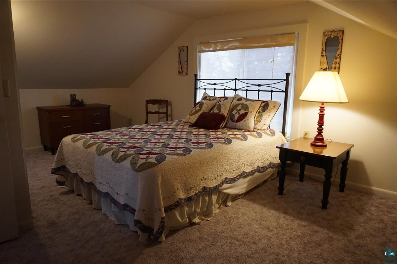 4601 Oneida Street Duluth, MN 55804 - Photo 14 of 21 Bedroom 3