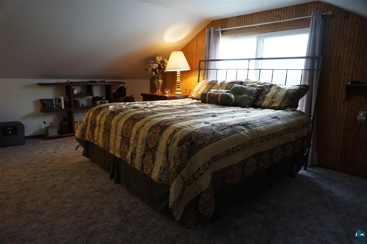 4601 Oneida Street Duluth, MN 55804 - Photo 16 of 21 Bedroom 4... also very large..