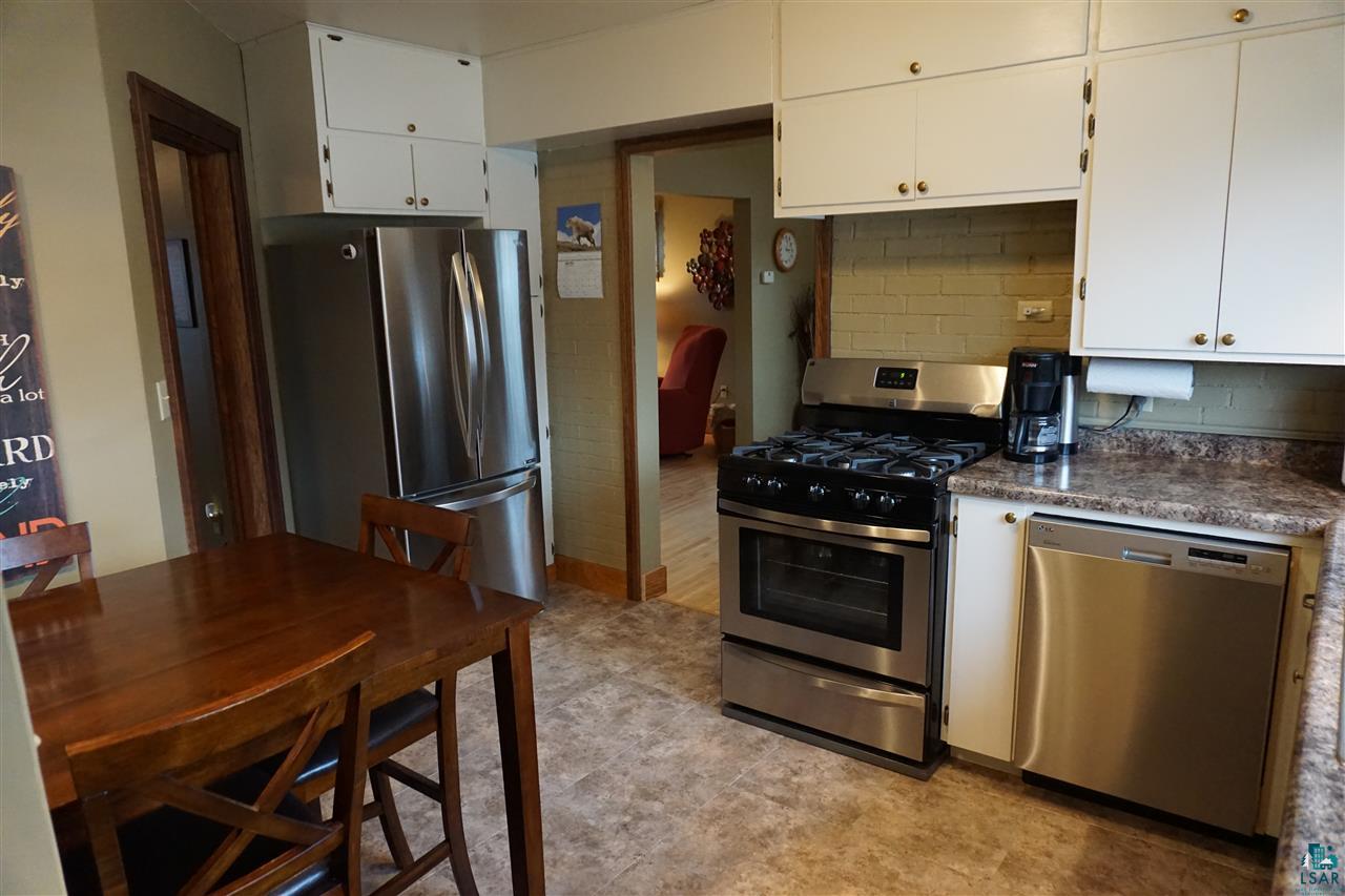 4601 Oneida Street Duluth, MN 55804 - Photo 5 of 21 Stainless Steel Appliances