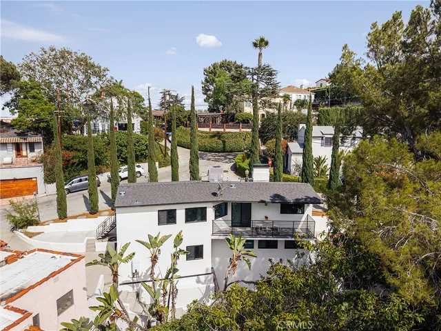 $1,675,000 | 3950 Franklin Avenue, Los Angeles, CA 90027