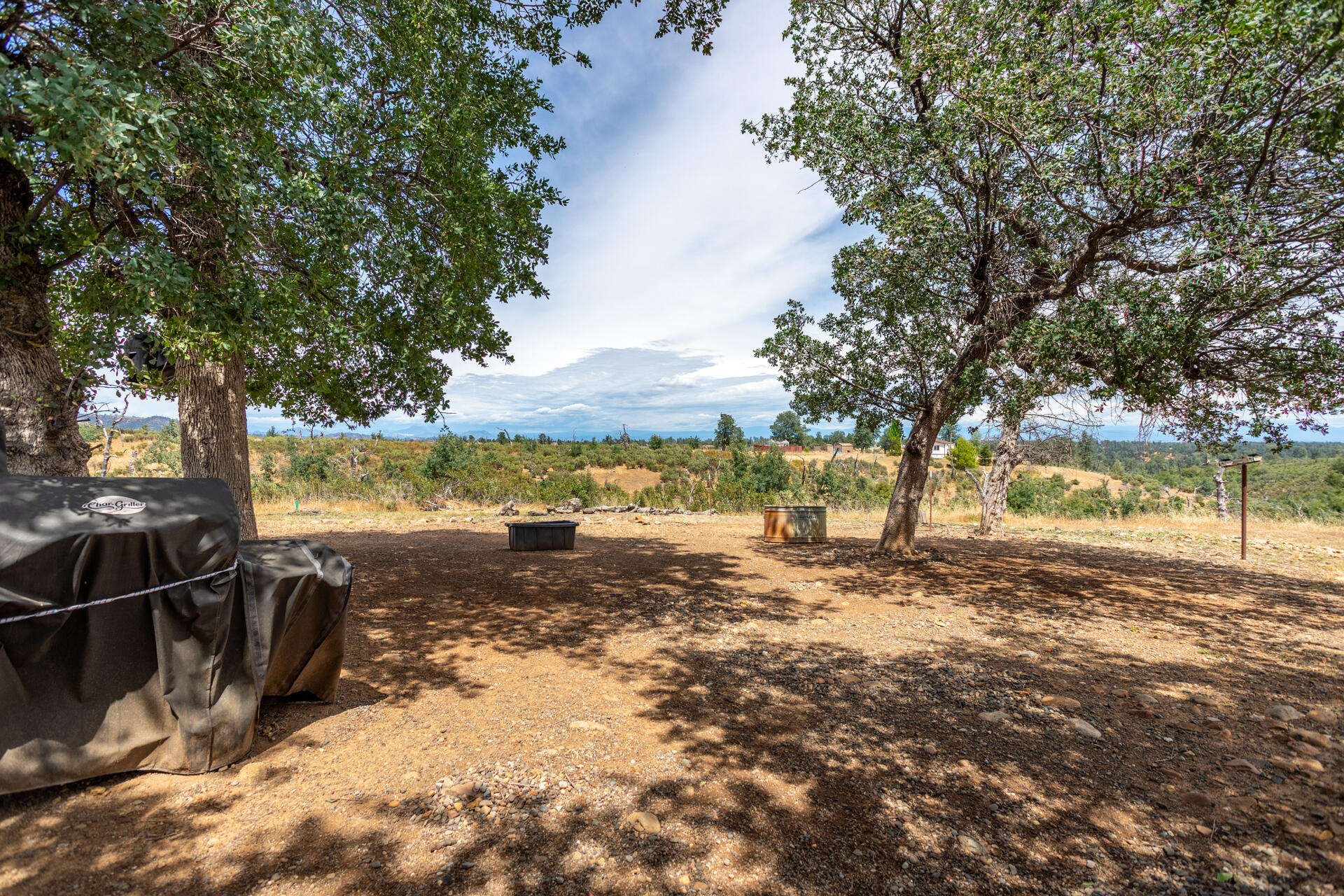 14853 Cobblestone Lane Anderson, CA 96007 - Photo 5 of 30 IMG_2224-HDR