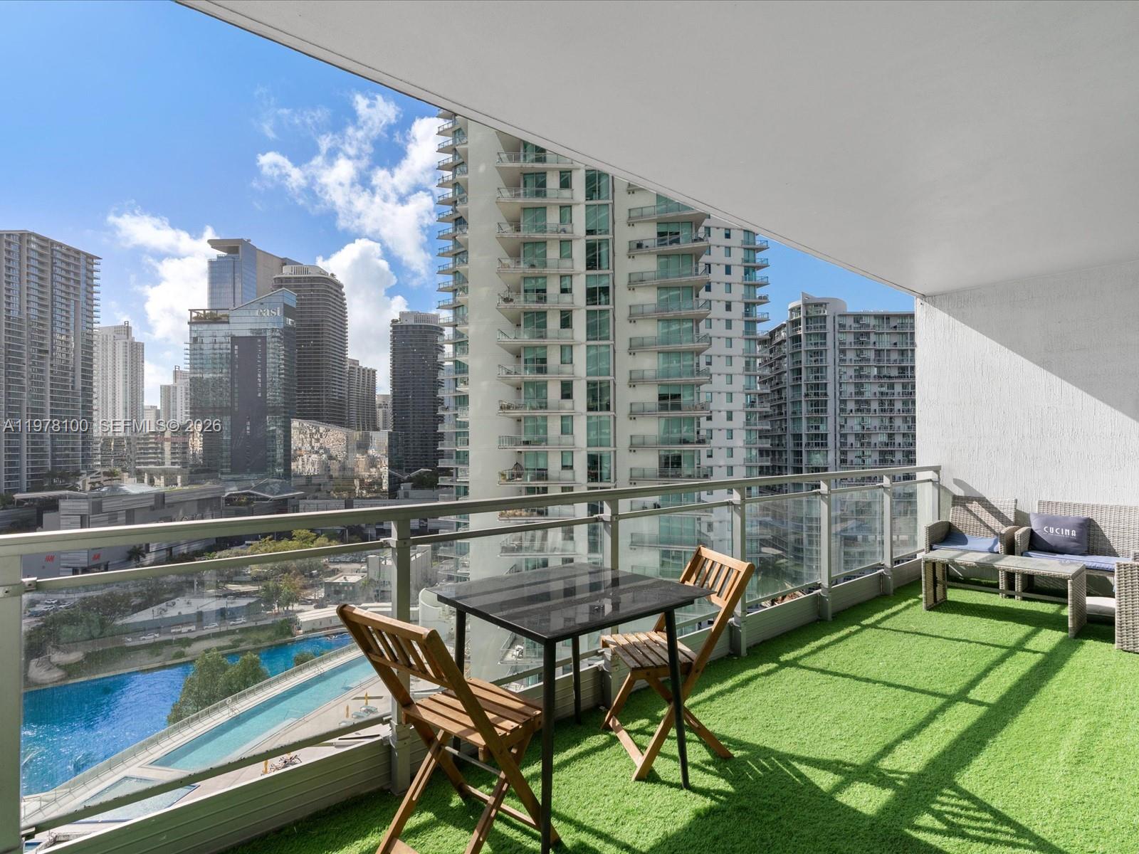 90 Southwest 3rd Street, Unit 2015 Miami, FL 33130 - Photo 32 of 70