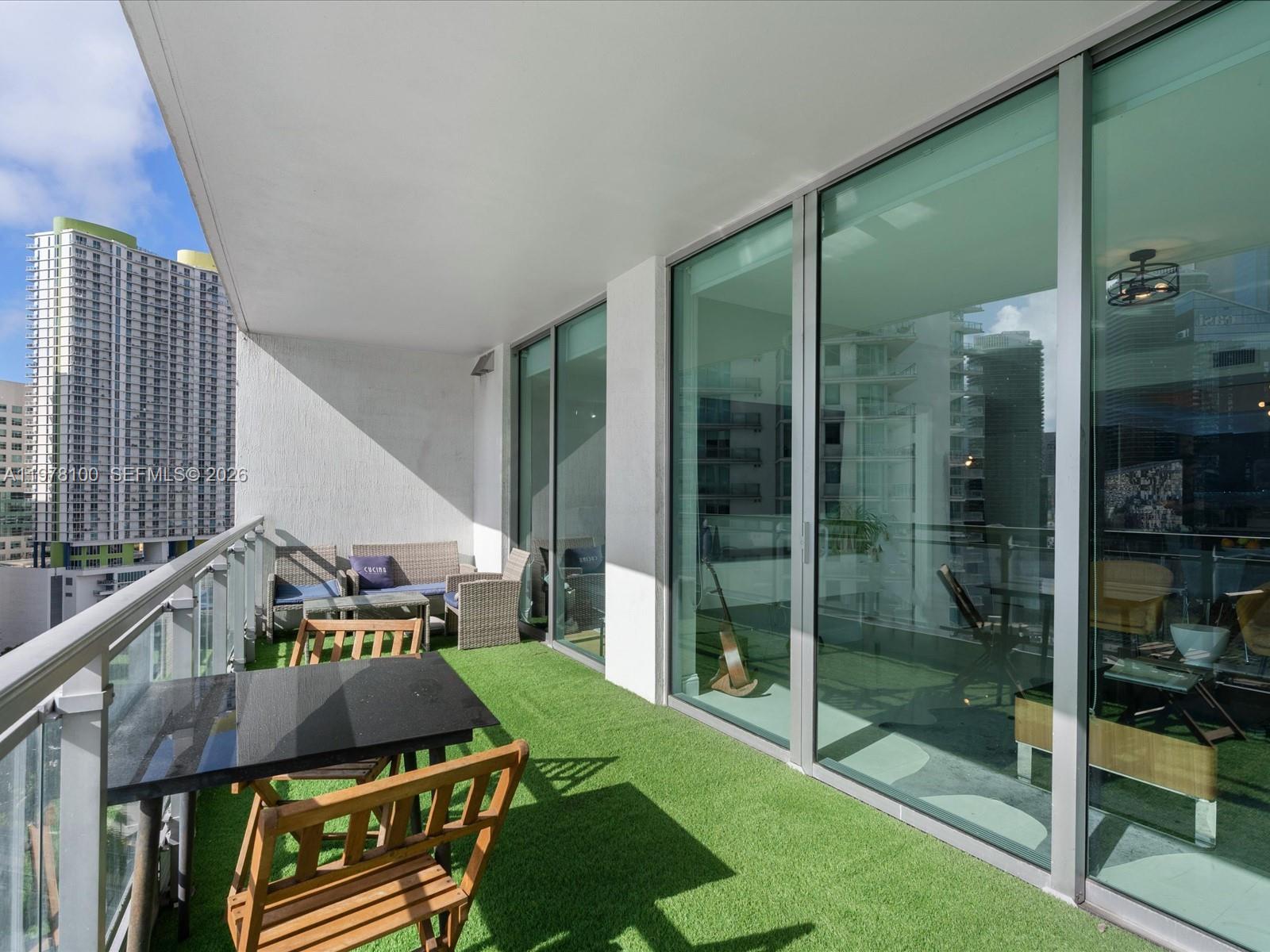 90 Southwest 3rd Street, Unit 2015 Miami, FL 33130 - Photo 33 of 70