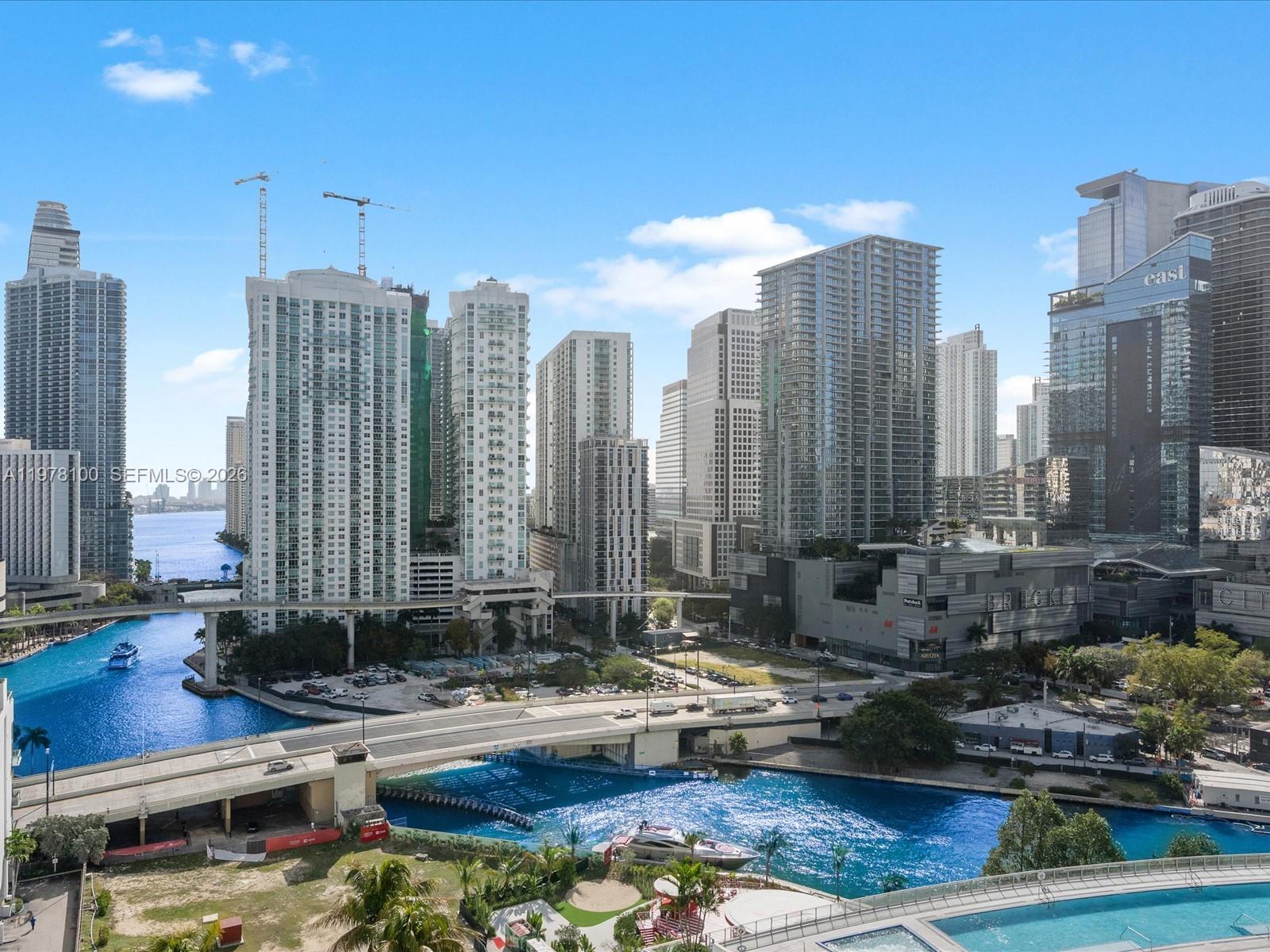 90 Southwest 3rd Street, Unit 2015 Miami, FL 33130 - Photo 38 of 70