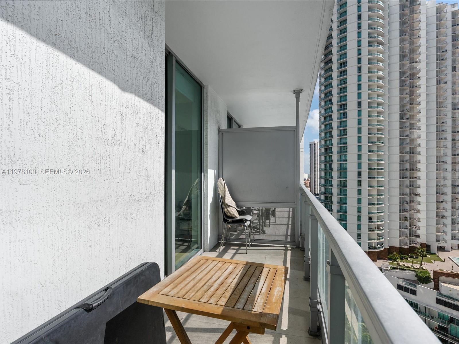 90 Southwest 3rd Street, Unit 2015 Miami, FL 33130 - Photo 40 of 70