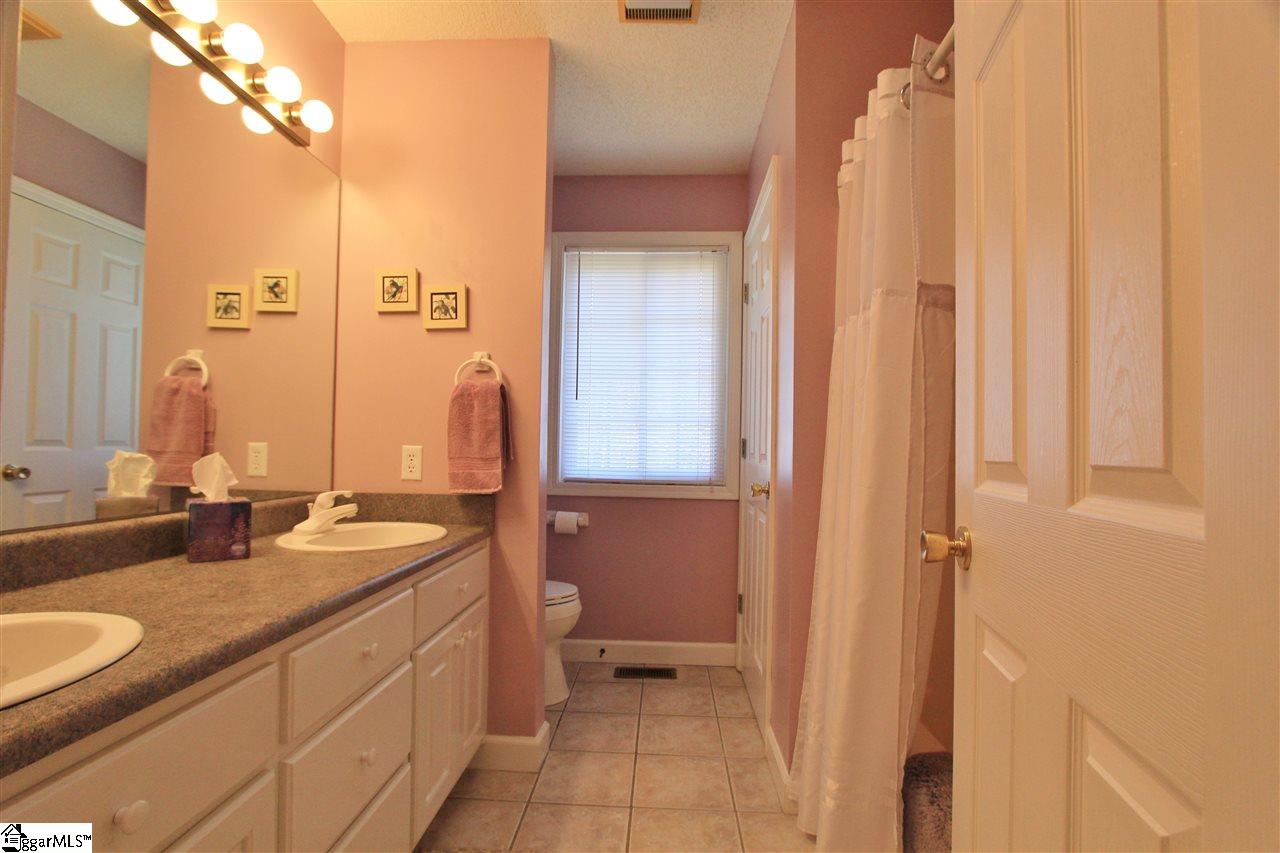 462 North Barton Road Taylors, SC 29687 - Photo 21 of 36 Gallery Image 21