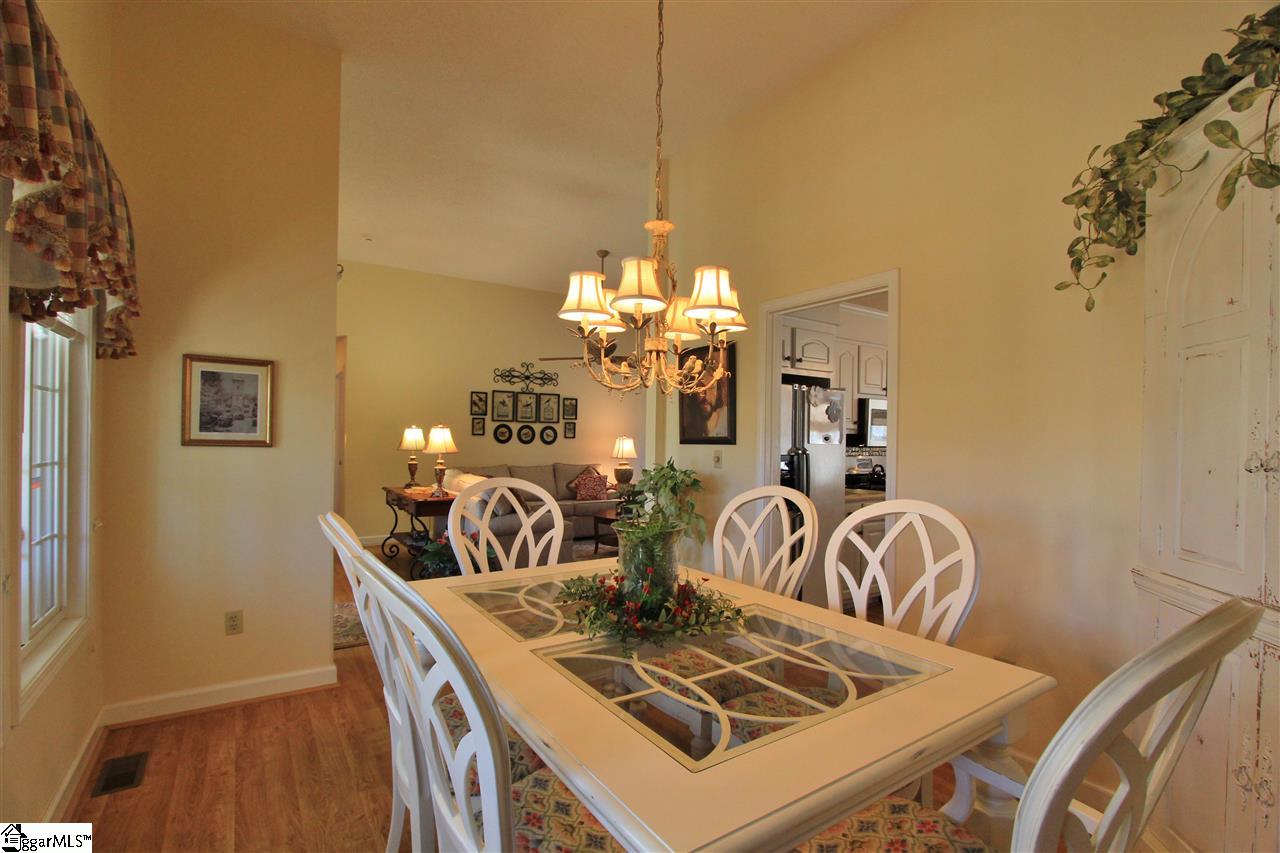 462 North Barton Road Taylors, SC 29687 - Photo 8 of 36 Gallery Image 8
