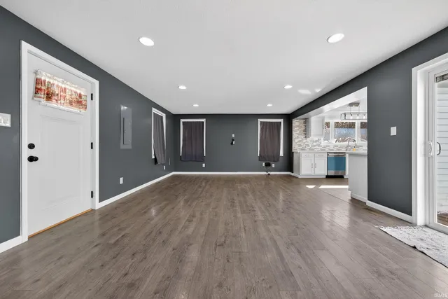 $284,900 | 202 East Main Street, Matthews, IN 46957