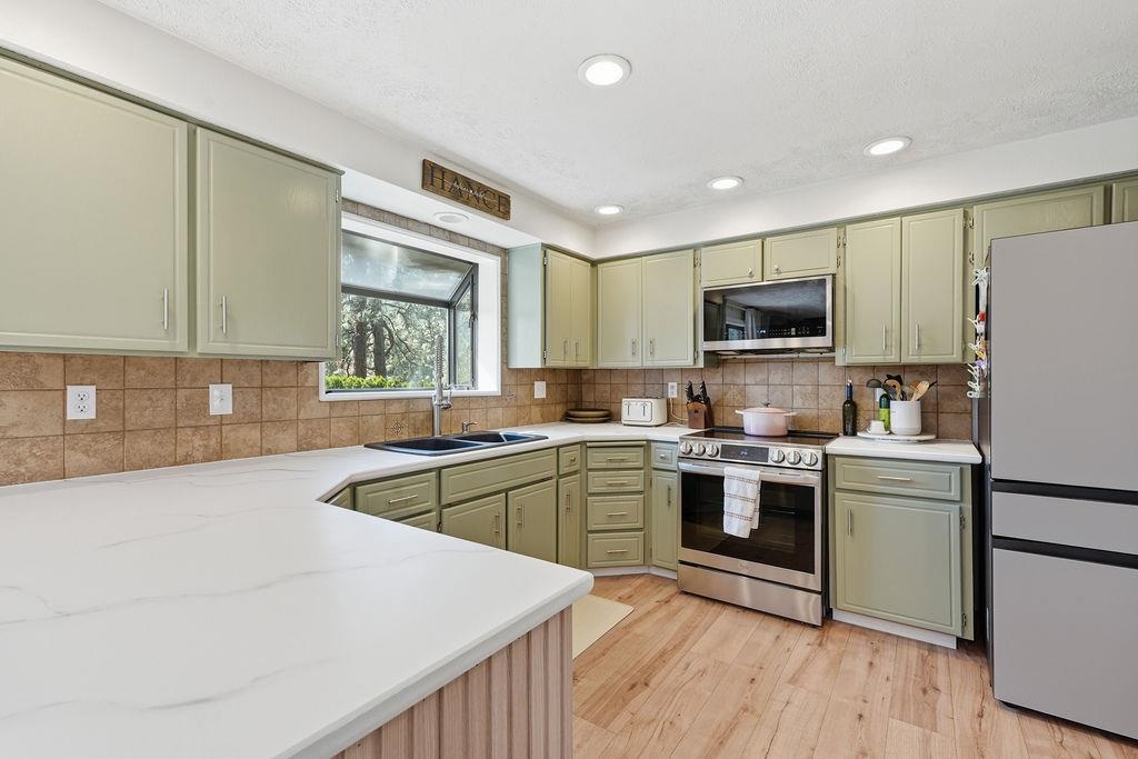 8607 North Kelly Court Spokane, WA 99208 - Photo 10 of 44 Gallery Image 10