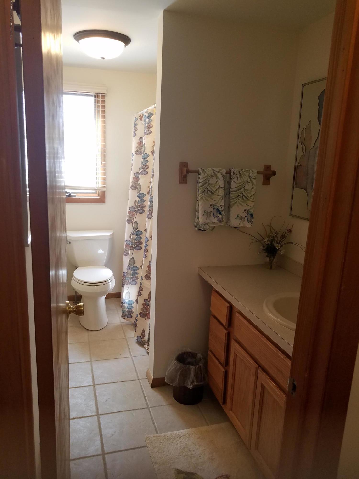 228 Riviera Drive Brick, NJ 08724 - Photo 15 of 33 20180411_144809