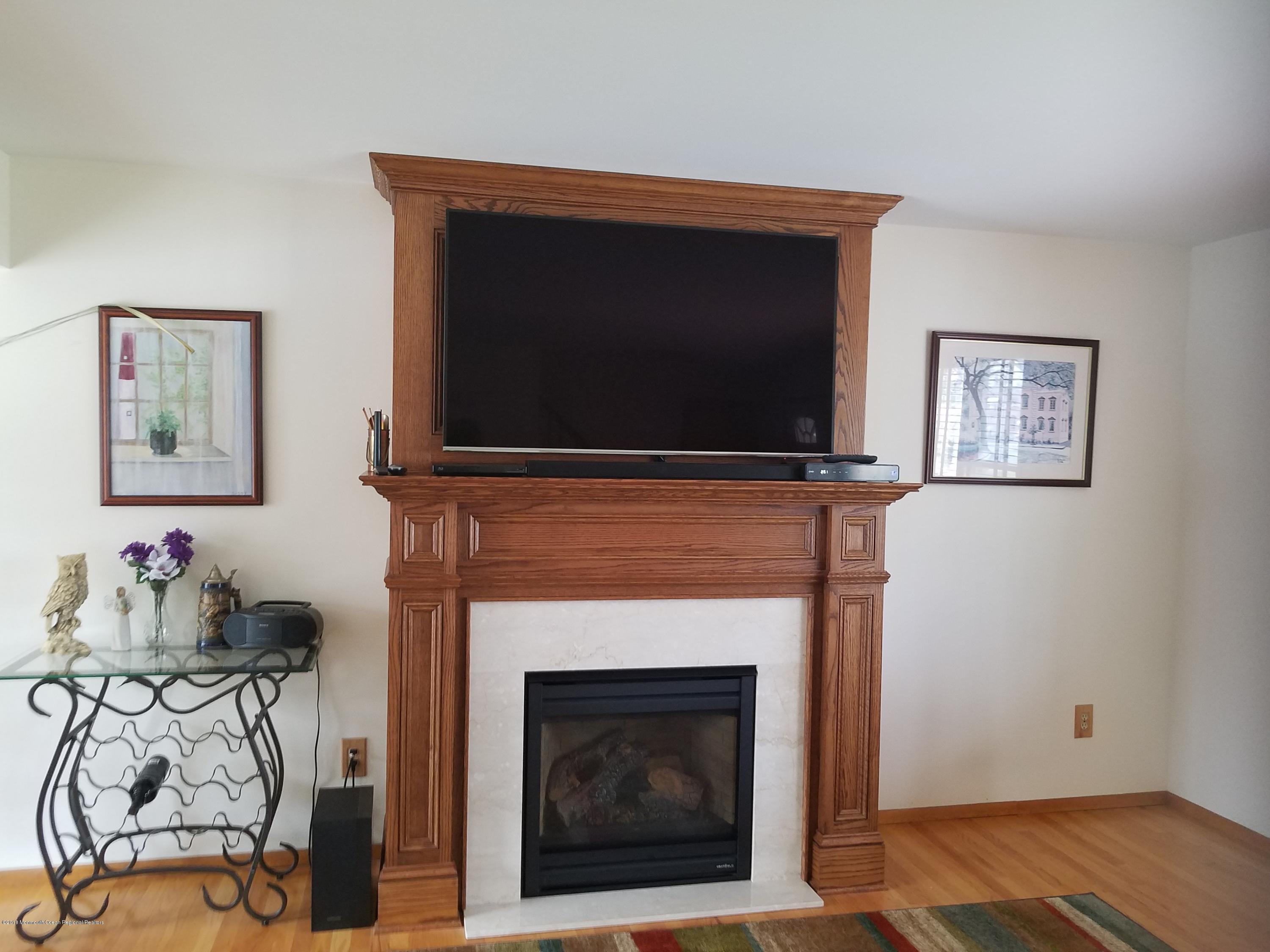 228 Riviera Drive Brick, NJ 08724 - Photo 16 of 33 20180411_145108