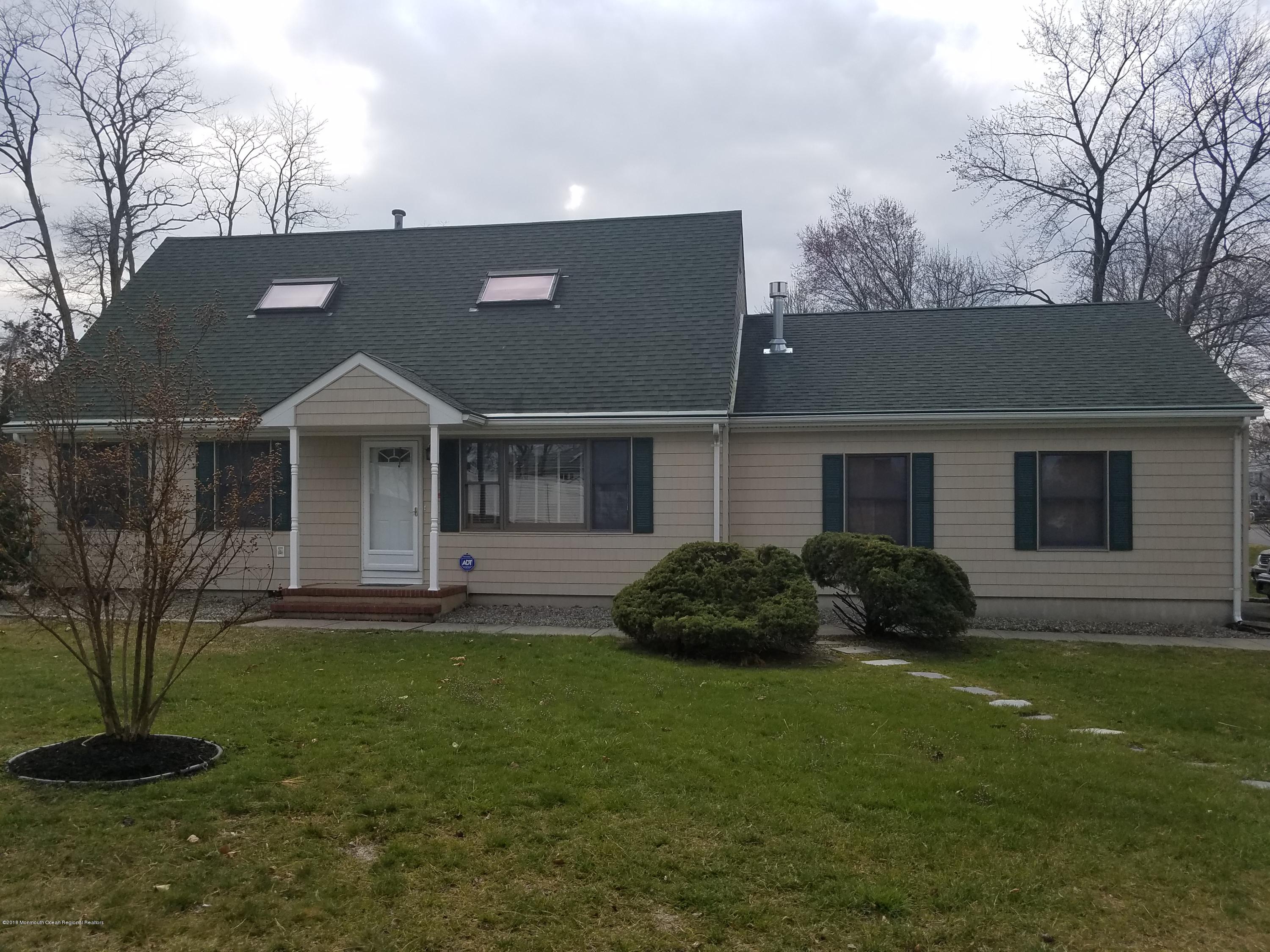 228 Riviera Drive Brick, NJ 08724 - Photo 2 of 33 20180411_151506