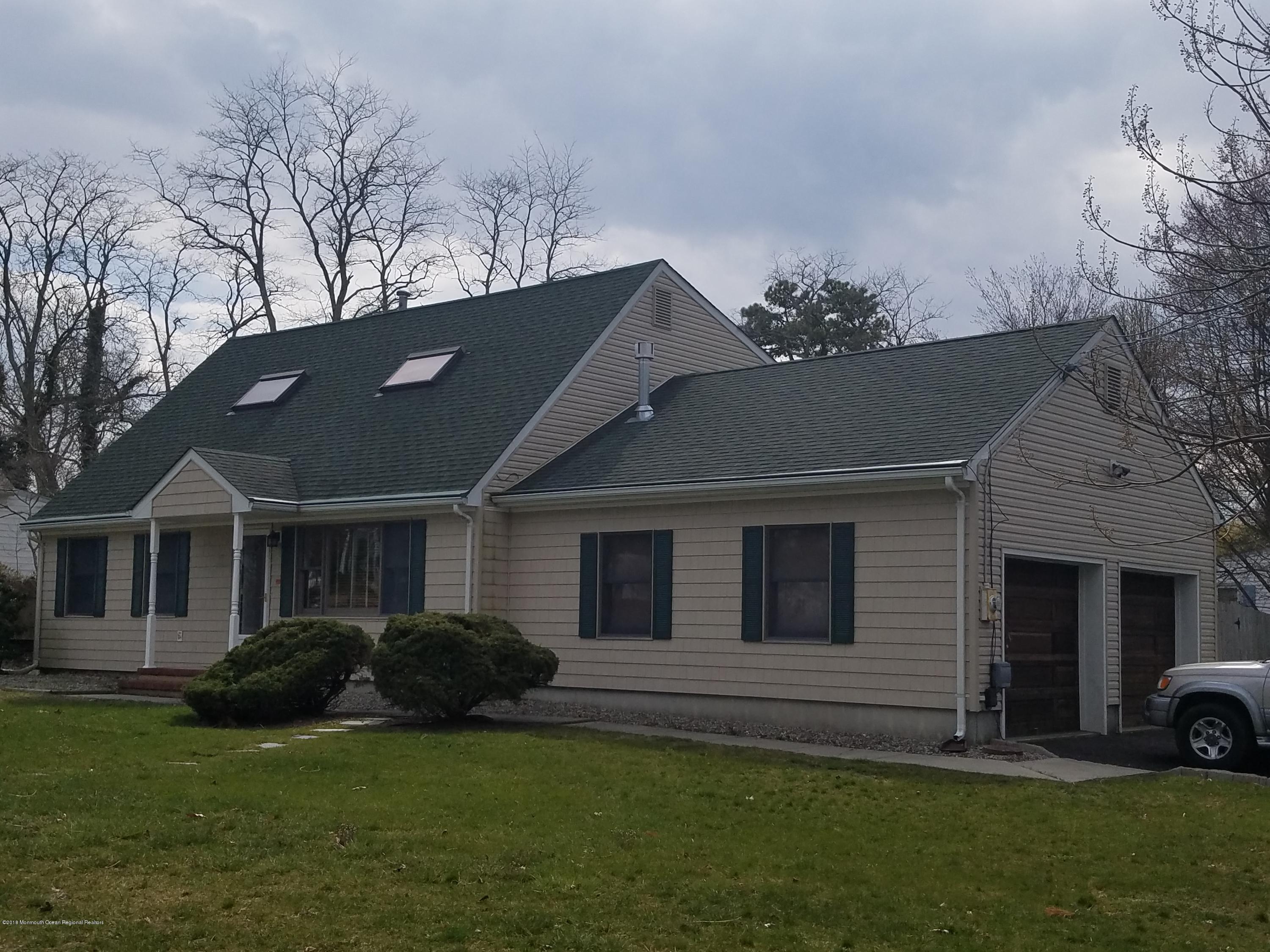 228 Riviera Drive Brick, NJ 08724 - Photo 3 of 33 20180411_151308