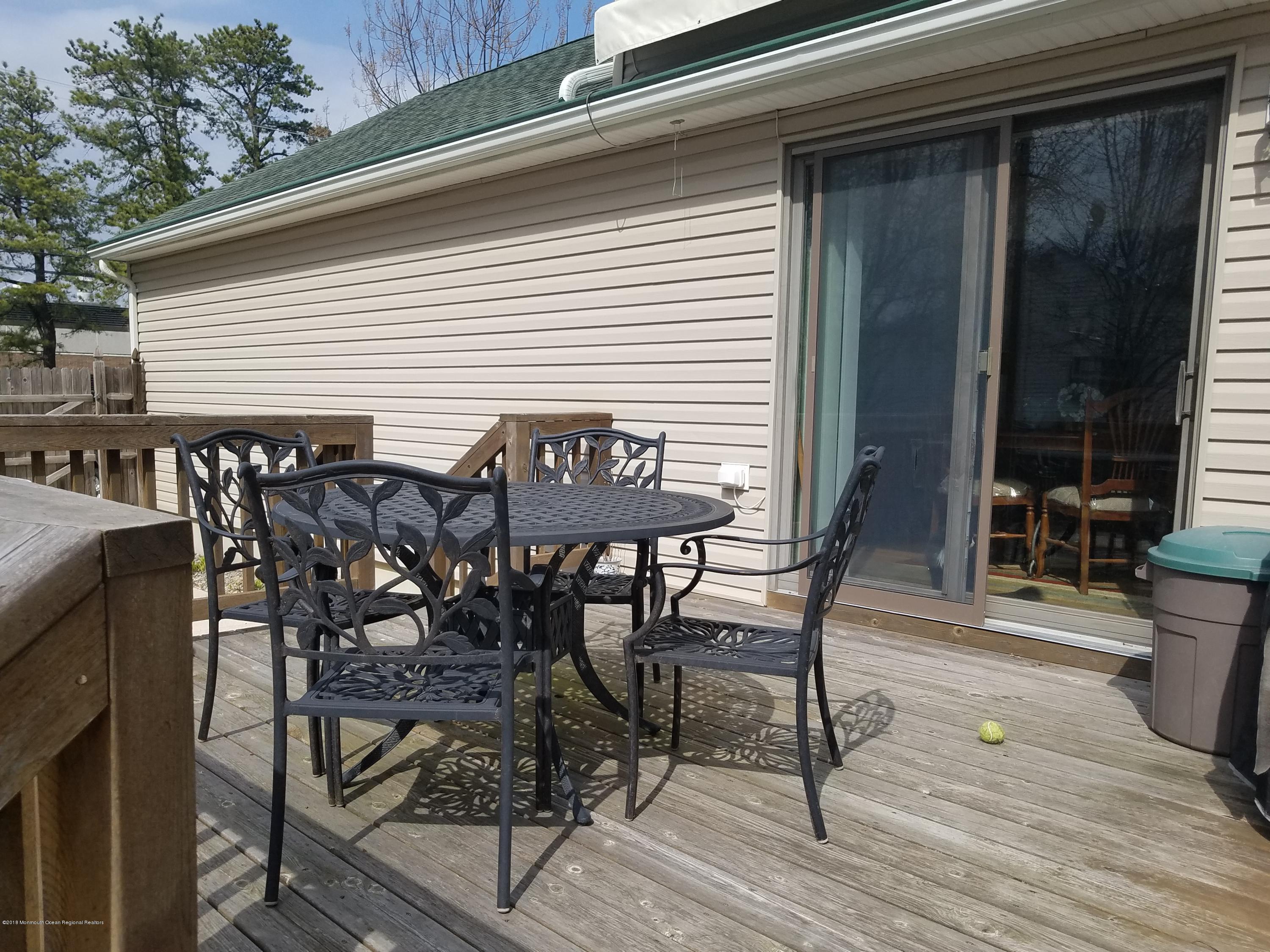 228 Riviera Drive Brick, NJ 08724 - Photo 5 of 33 20180411_150917