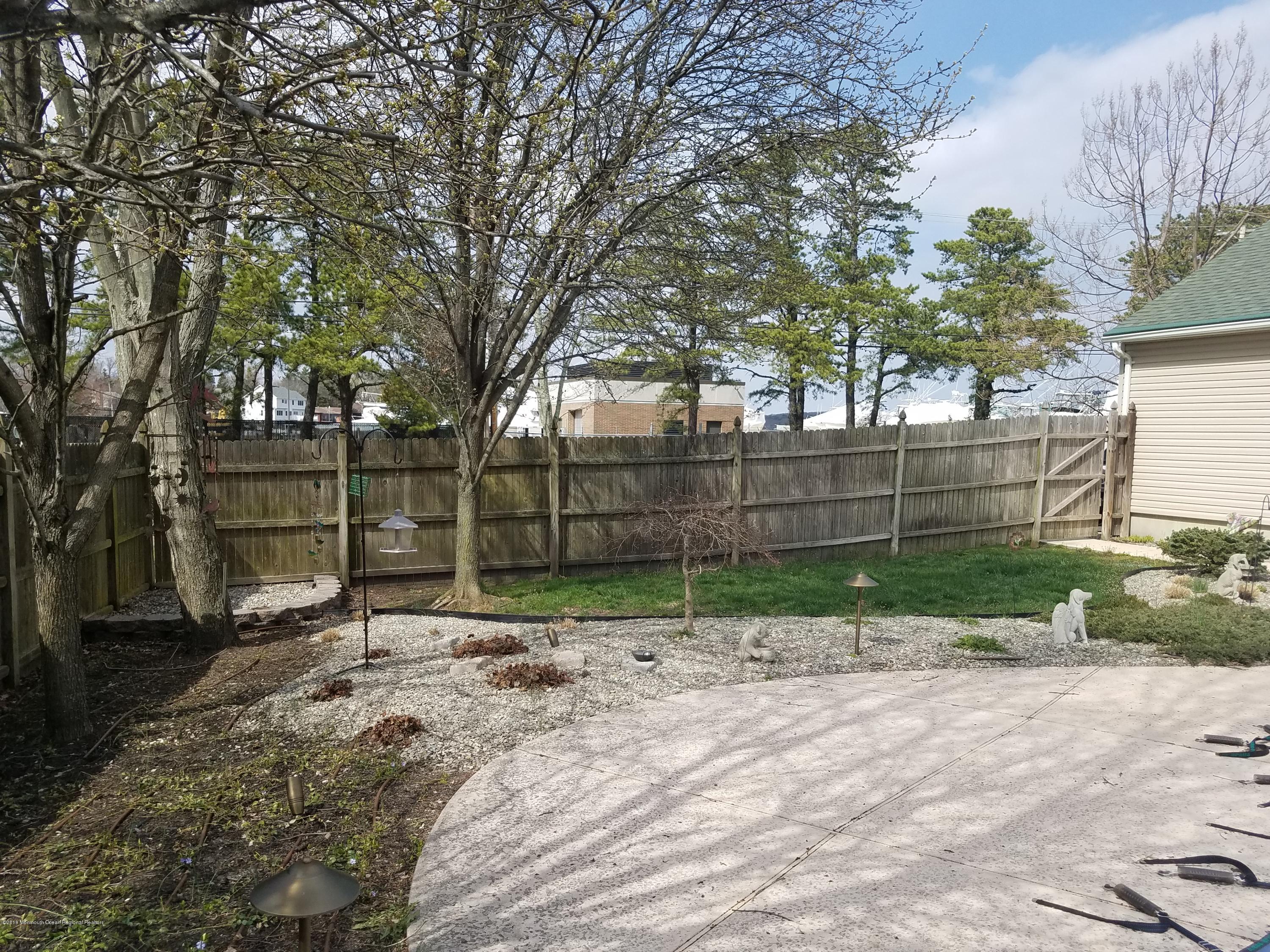 228 Riviera Drive Brick, NJ 08724 - Photo 9 of 33 20180411_150831
