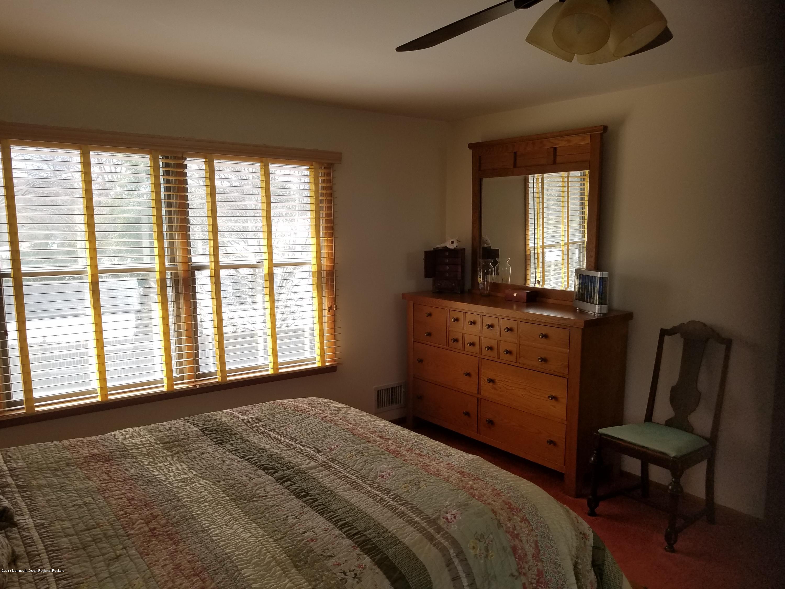 228 Riviera Drive Brick, NJ 08724 - Photo 10 of 33 20180411_144258