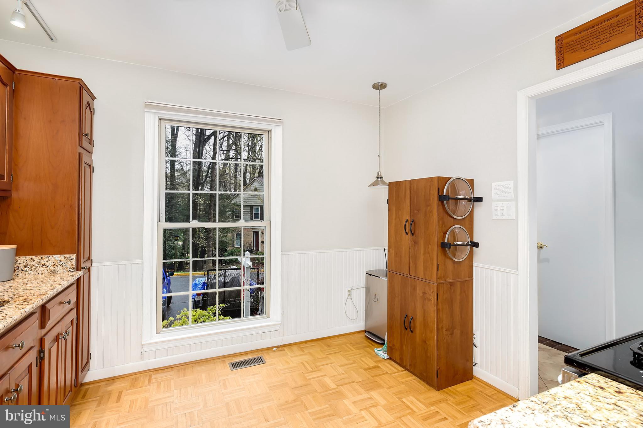 1516 Chatham Colony Court Reston, VA 20190 - Photo 15 of 30 Kitchen