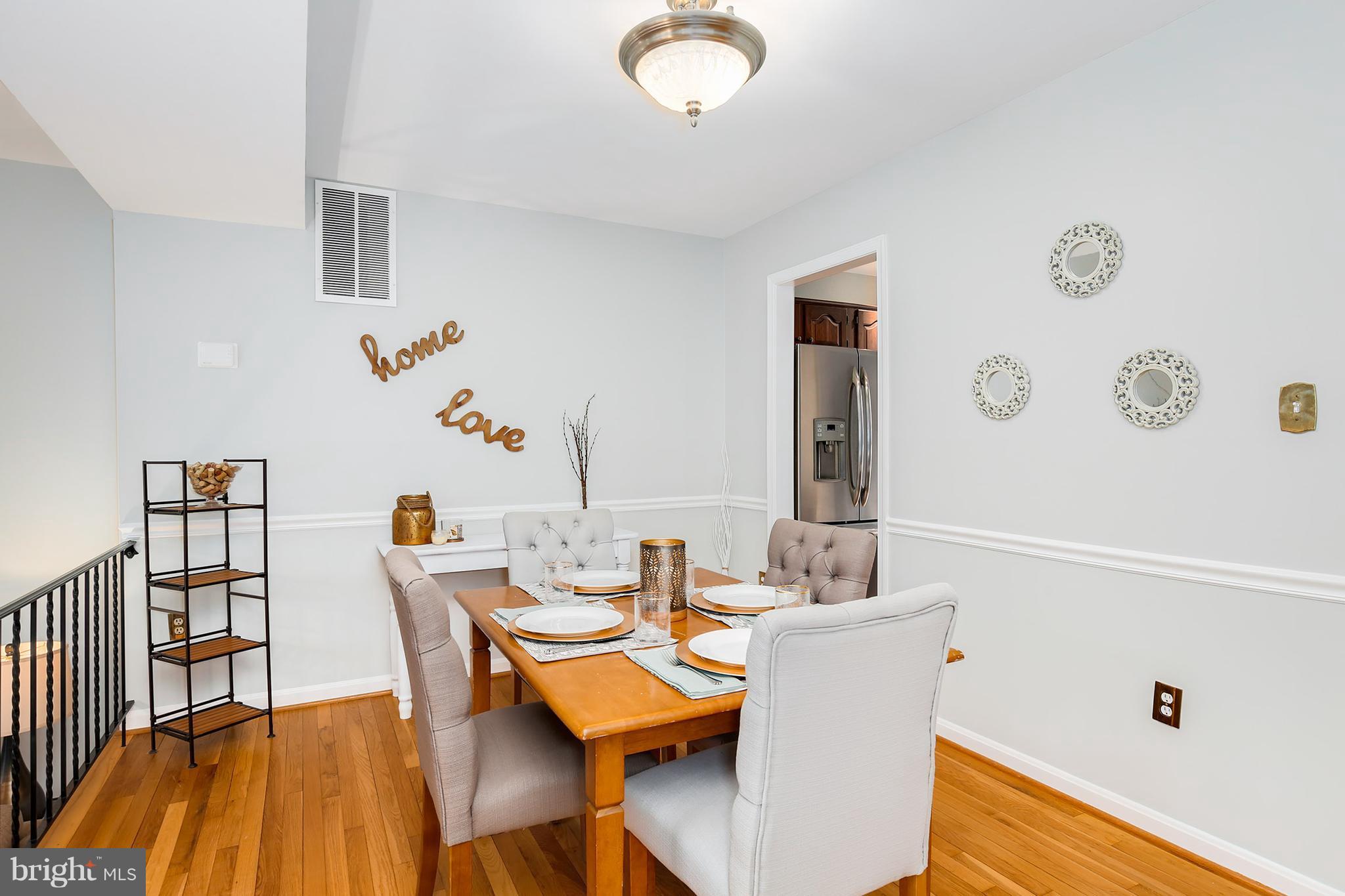 1516 Chatham Colony Court Reston, VA 20190 - Photo 3 of 30 Dining Room