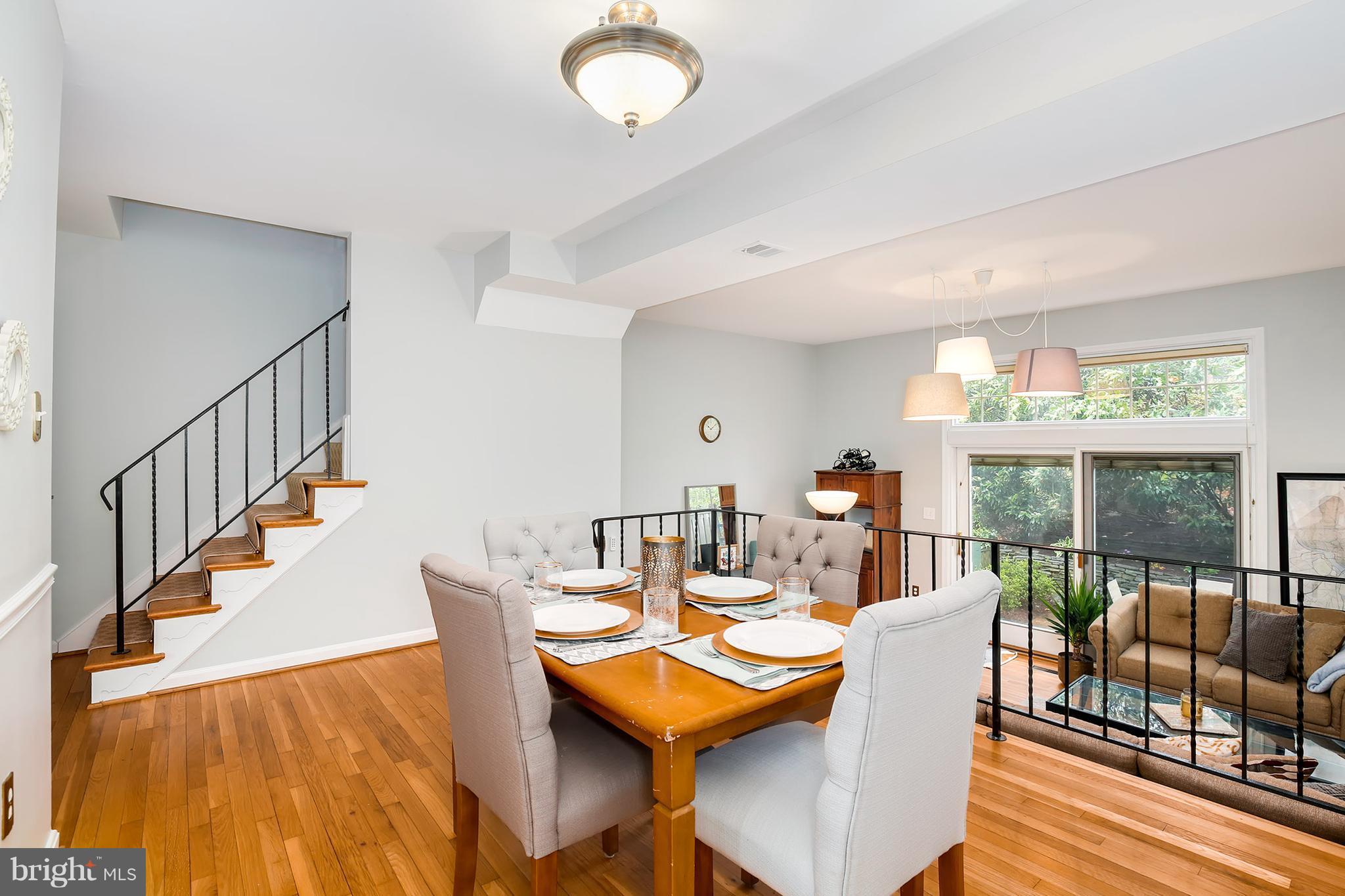 1516 Chatham Colony Court Reston, VA 20190 - Photo 4 of 30 Dining Room