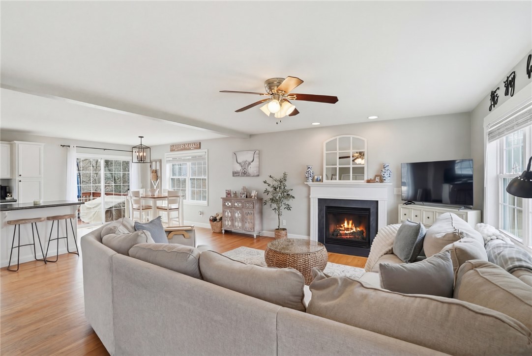 19 Fieldstone Way Westerly, RI 02891 - Photo 15 of 40