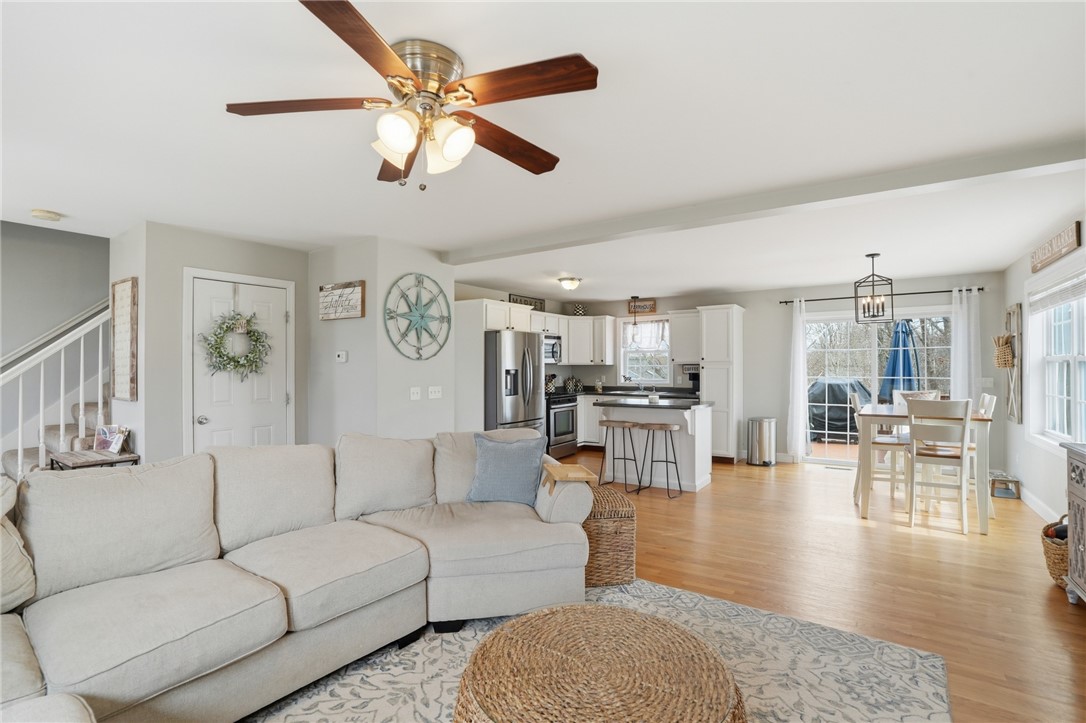 19 Fieldstone Way Westerly, RI 02891 - Photo 17 of 40