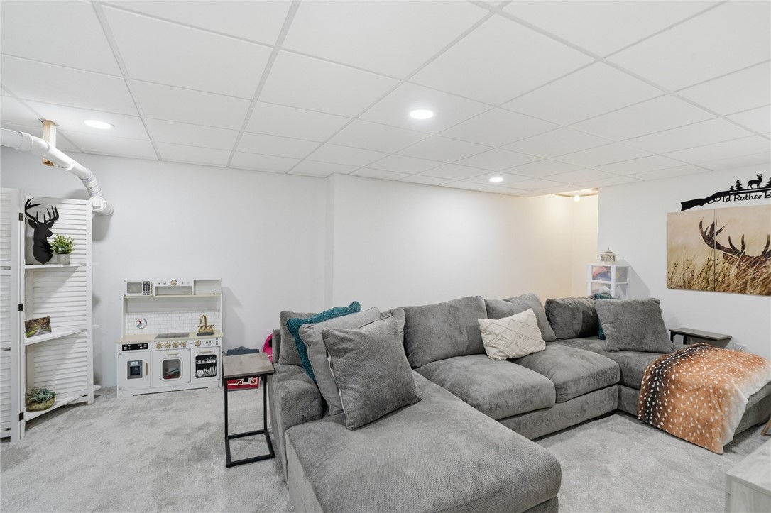 19 Fieldstone Way Westerly, RI 02891 - Photo 33 of 40