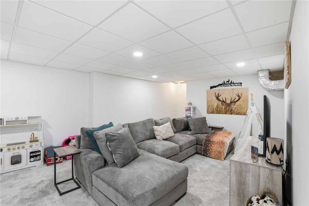 19 Fieldstone Way Westerly, RI 02891 - Photo 34 of 40