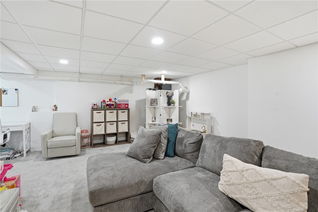 19 Fieldstone Way Westerly, RI 02891 - Photo 35 of 40