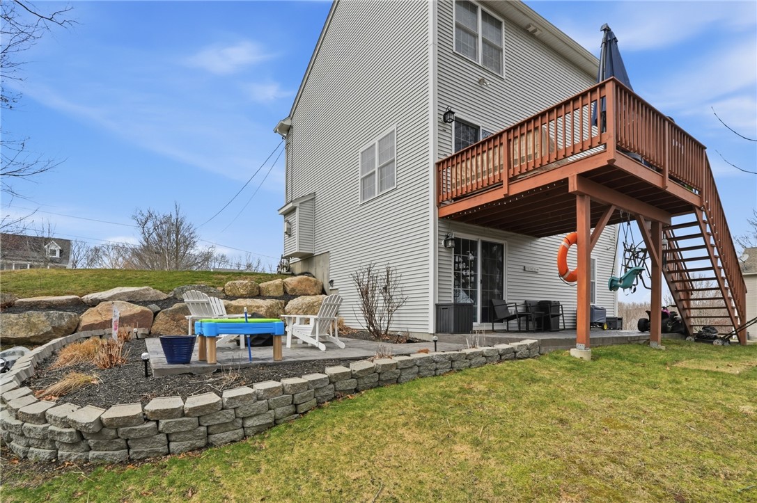 19 Fieldstone Way Westerly, RI 02891 - Photo 37 of 40