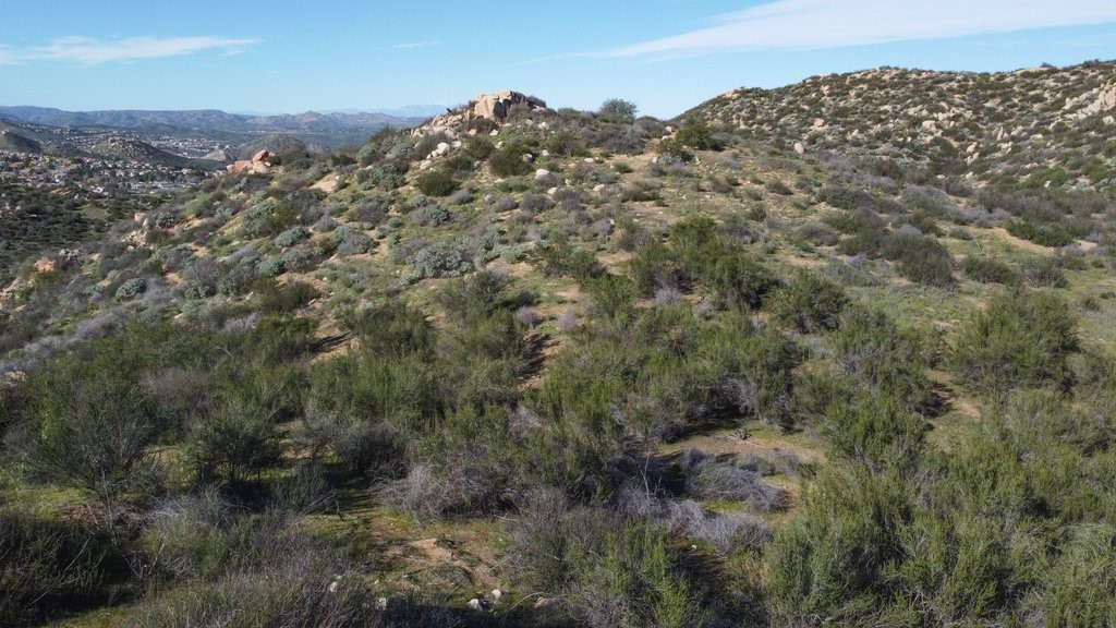 7 Turtle Creek Rd Lake Menifee, CA 92584 - Photo 11 of 20