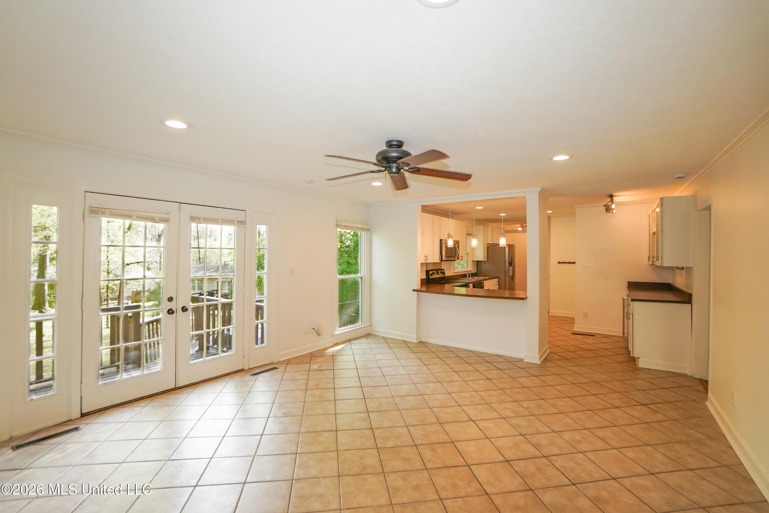 1923 Cherokee Drive Jackson, MS 39211 - Photo 13 of 17 DSC02634
