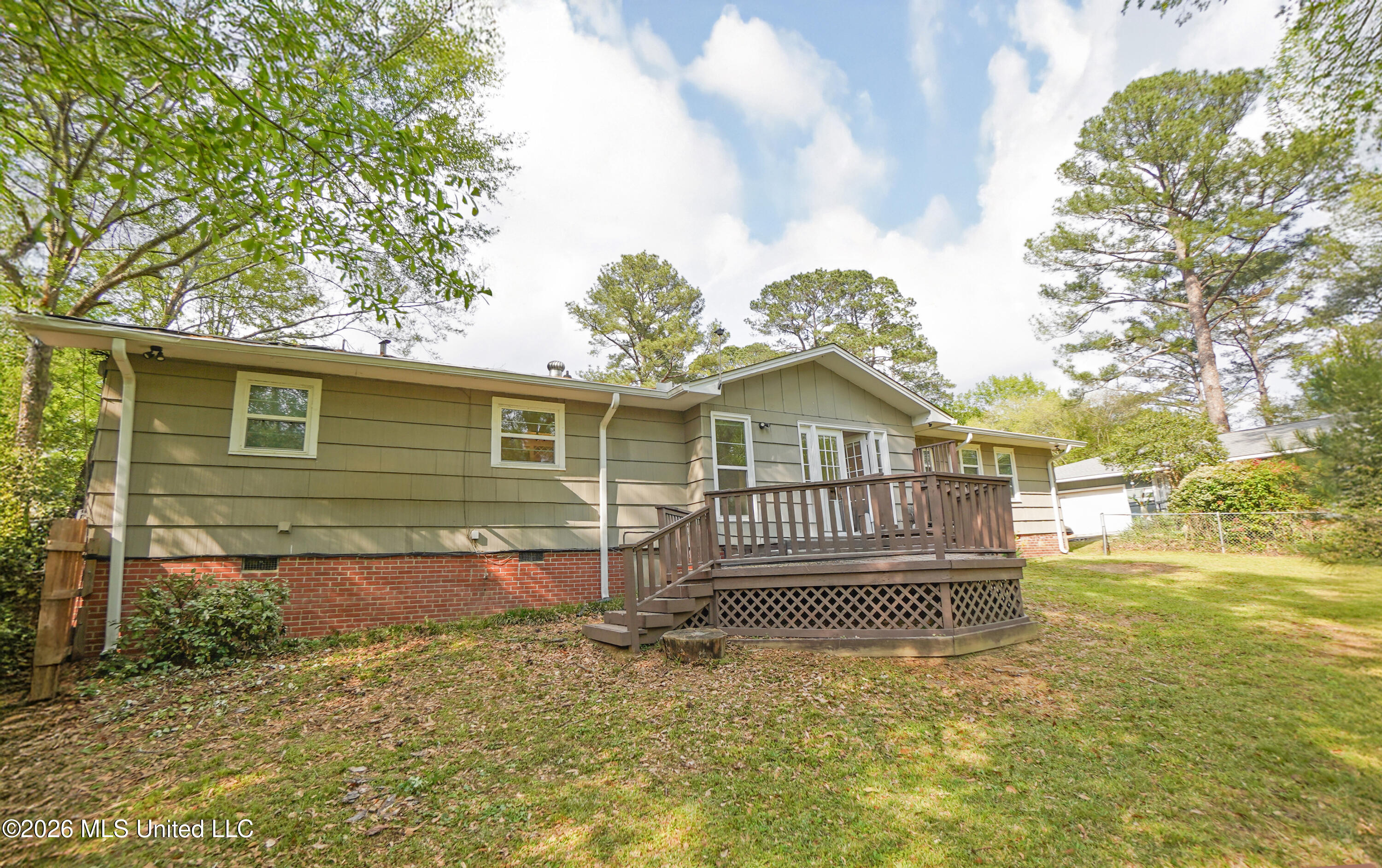 1923 Cherokee Drive Jackson, MS 39211 - Photo 3 of 17 DSC02642