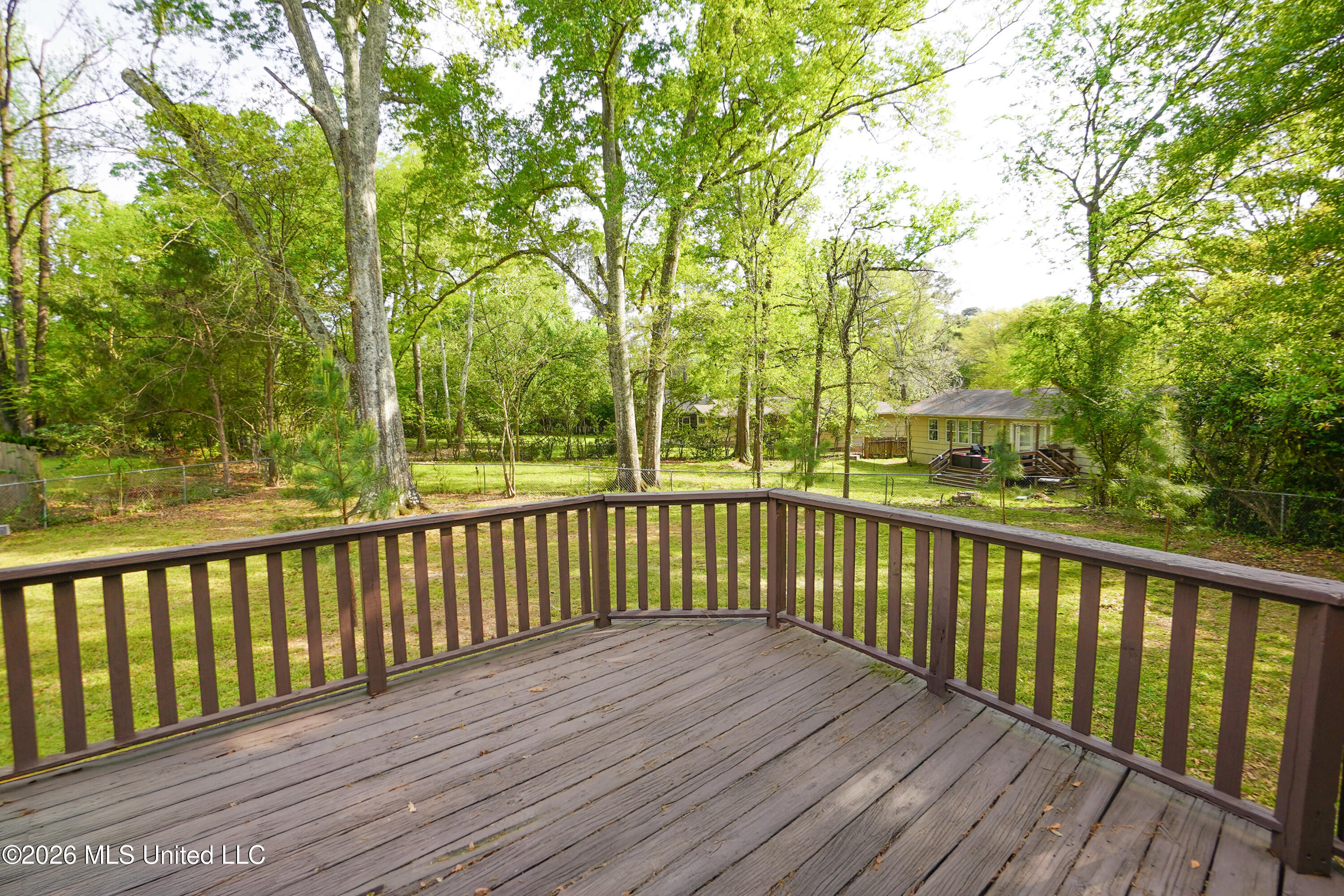 1923 Cherokee Drive Jackson, MS 39211 - Photo 4 of 17 DSC02643