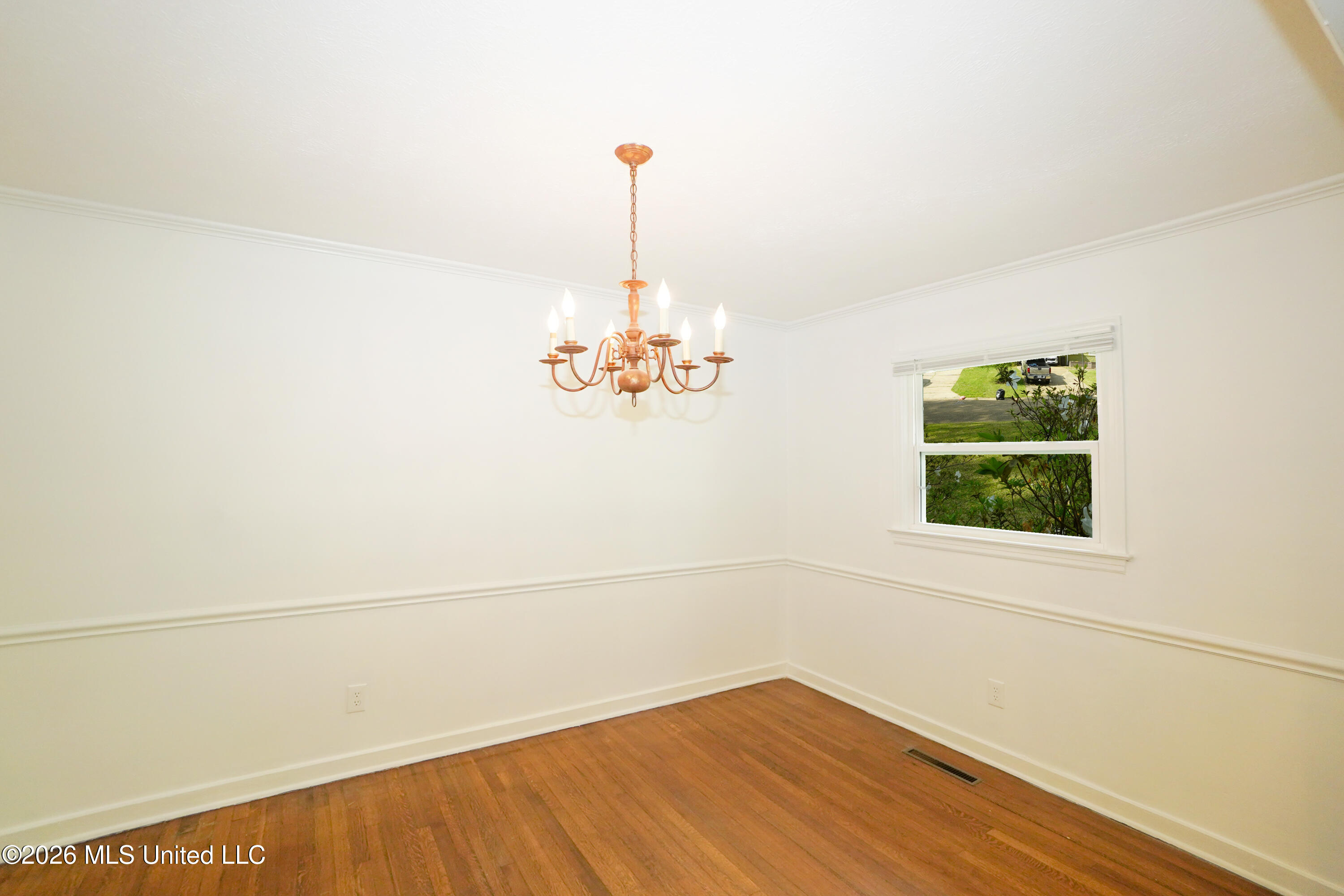 1923 Cherokee Drive Jackson, MS 39211 - Photo 6 of 17 DSC02618
