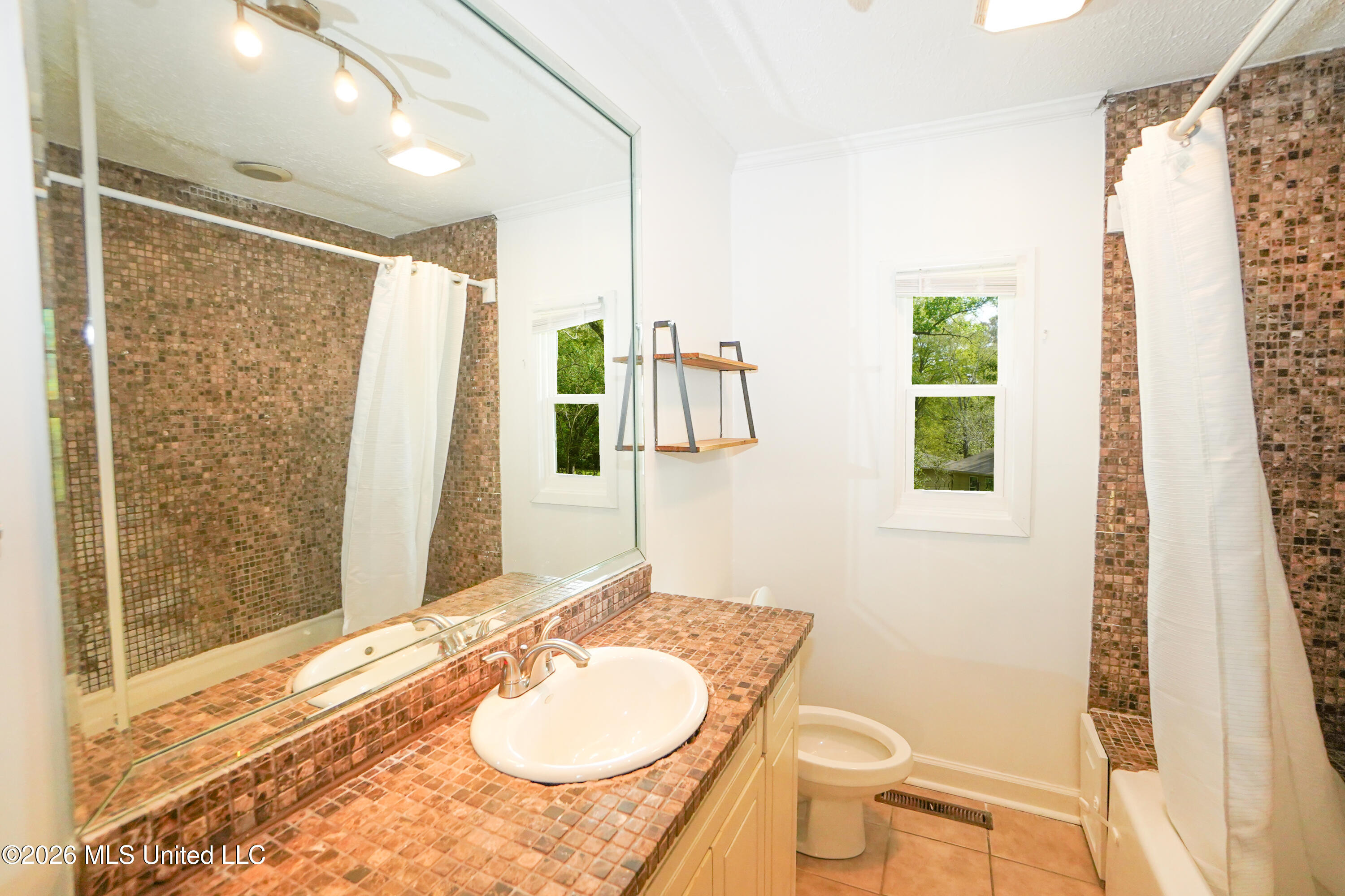 1923 Cherokee Drive Jackson, MS 39211 - Photo 7 of 17 DSC02622