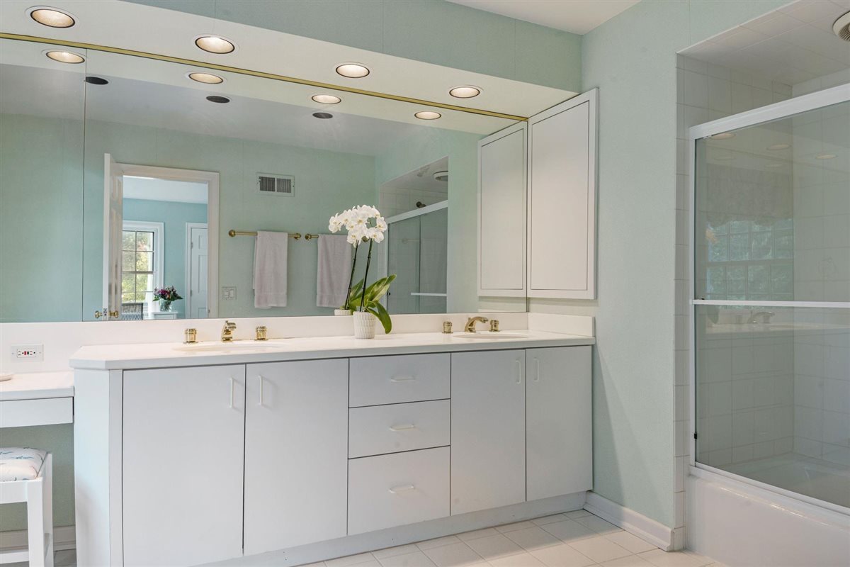 145 Woodley Road Winnetka, IL 60093 - Photo 47 of 75