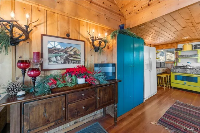 a view of a street with sitting area