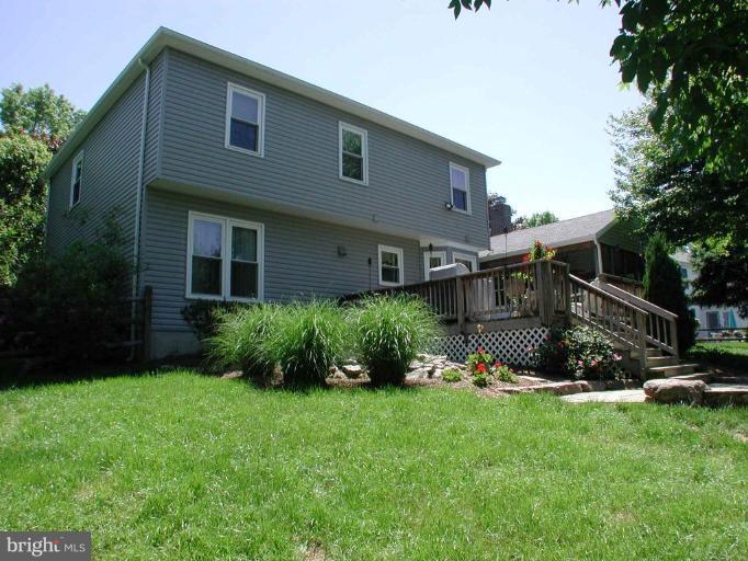 10817 Game Preserve Road Gaithersburg, MD 20879 - Photo 24 of 28 Exterior #3