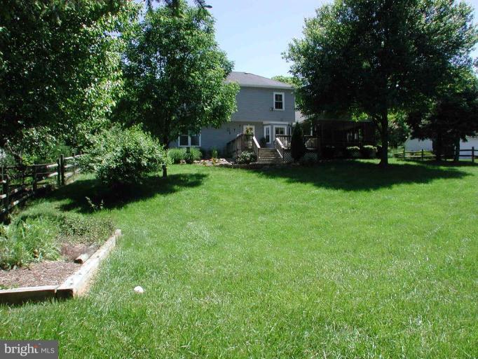 10817 Game Preserve Road Gaithersburg, MD 20879 - Photo 25 of 28 Exterior #4