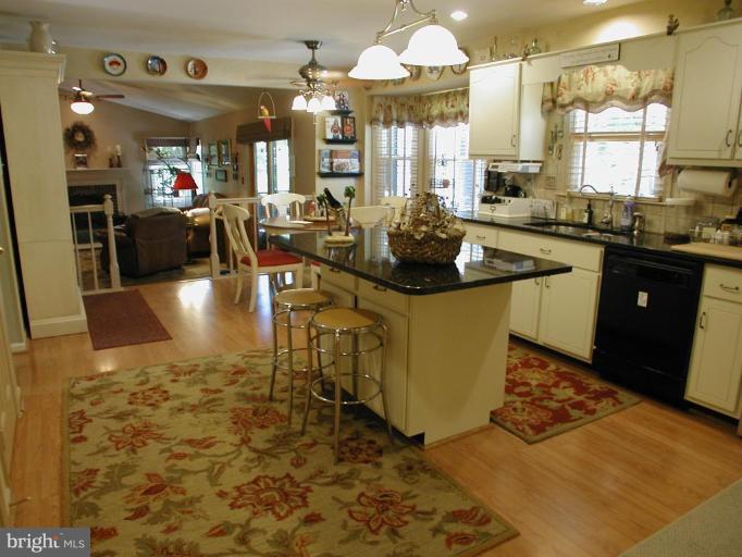 Updated bGranite Kitchen