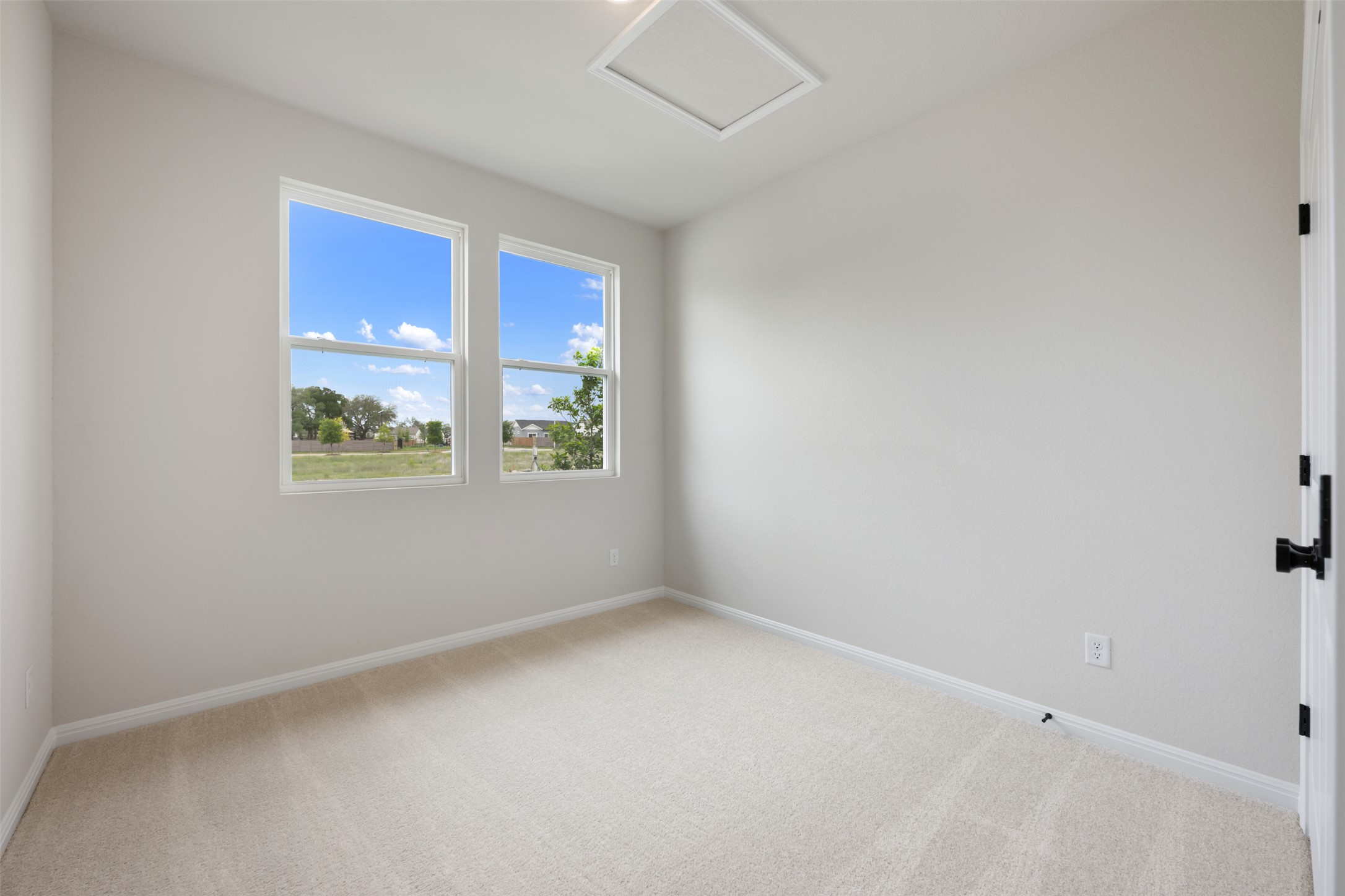1832 Fannie Road Georgetown, TX 78633 - Photo 7 of 40 an empty room with windows
