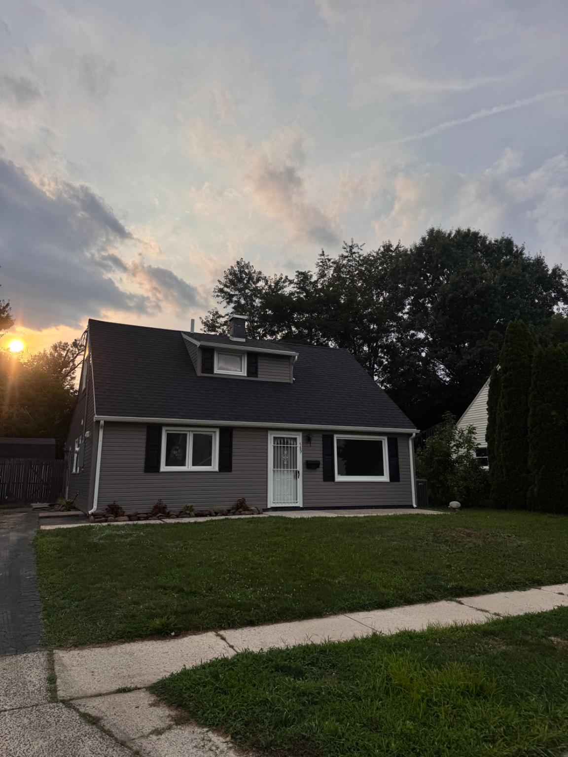 589 Elbridge Road Morrisville, PA 19067 - Photo 2 of 29 Charming home under a twilight sky