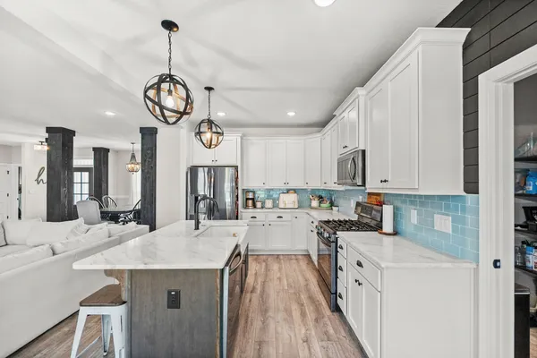 $650,000 | 4761 Guthrie Highway, Clarksville, TN 37040