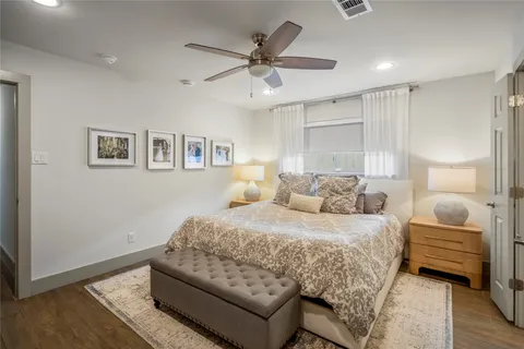 $535,000 | 1911 Stebbins Drive, Houston, TX 77043