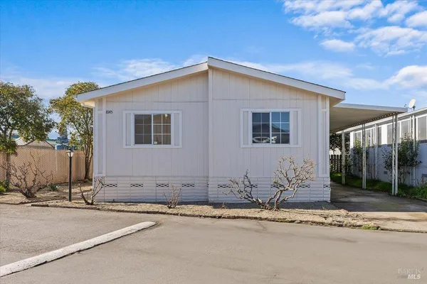 $325,000 | 8145 Willow Street, Windsor, CA 95492