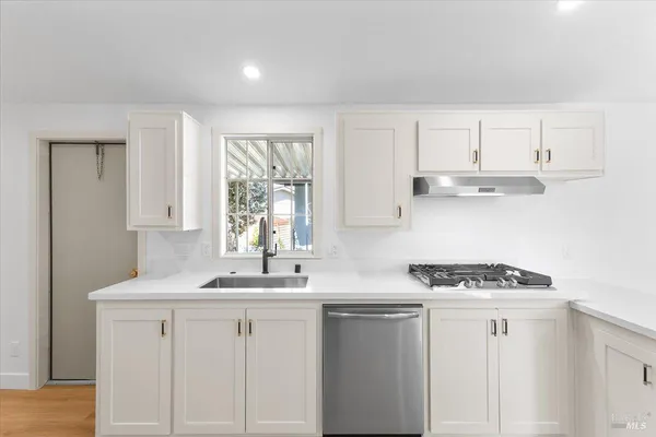 $309,000 | 8145 Willow Street, Windsor, CA 95492
