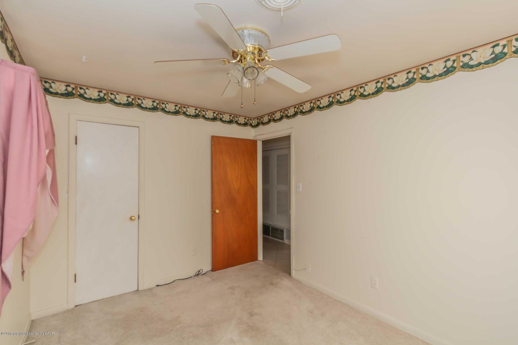4614 South Bryan Street Amarillo, TX 79110 - Photo 22 of 35 BEDROOM 2 VIEW 3