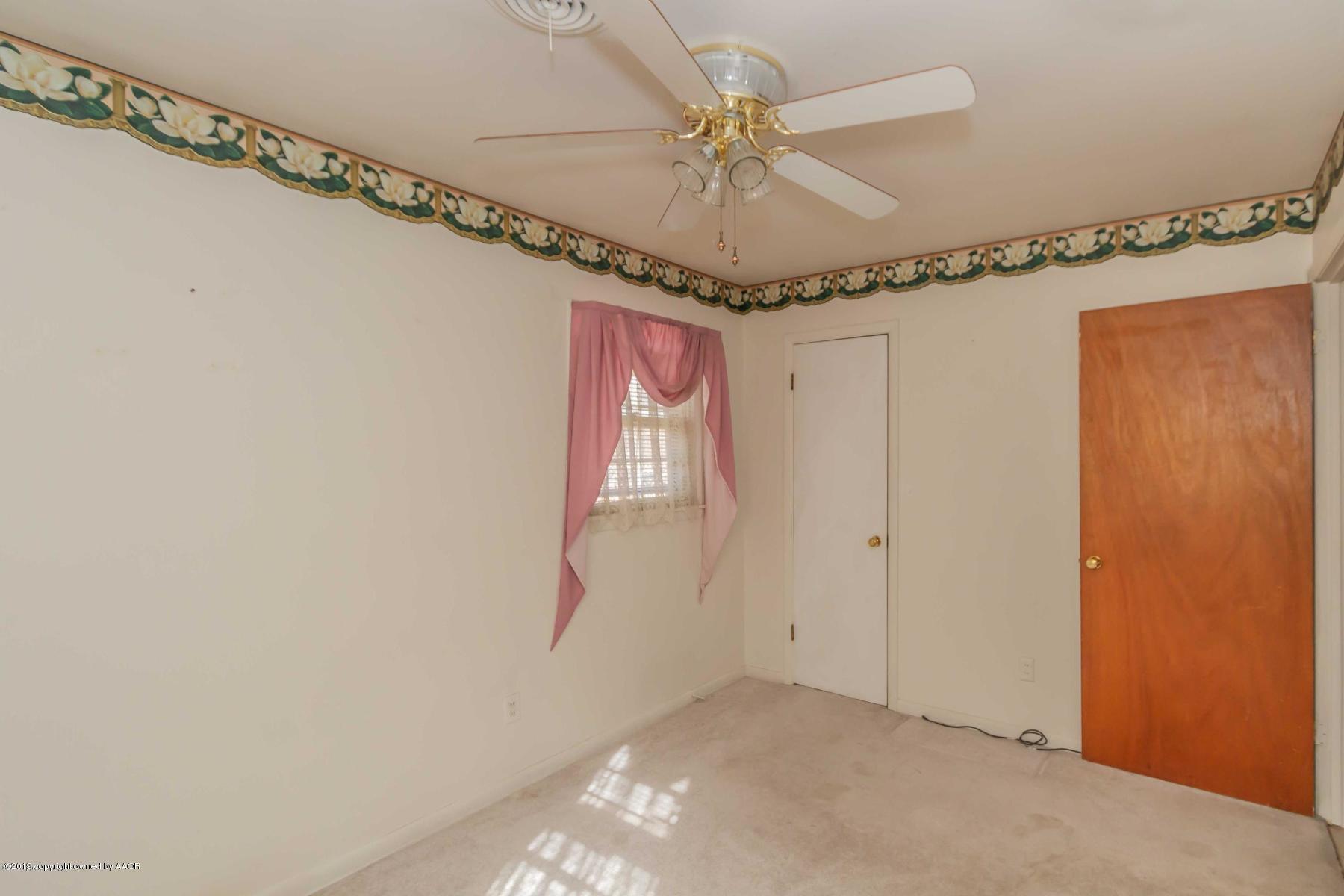 4614 South Bryan Street Amarillo, TX 79110 - Photo 23 of 35 BEDROOM 2 VIEW 4